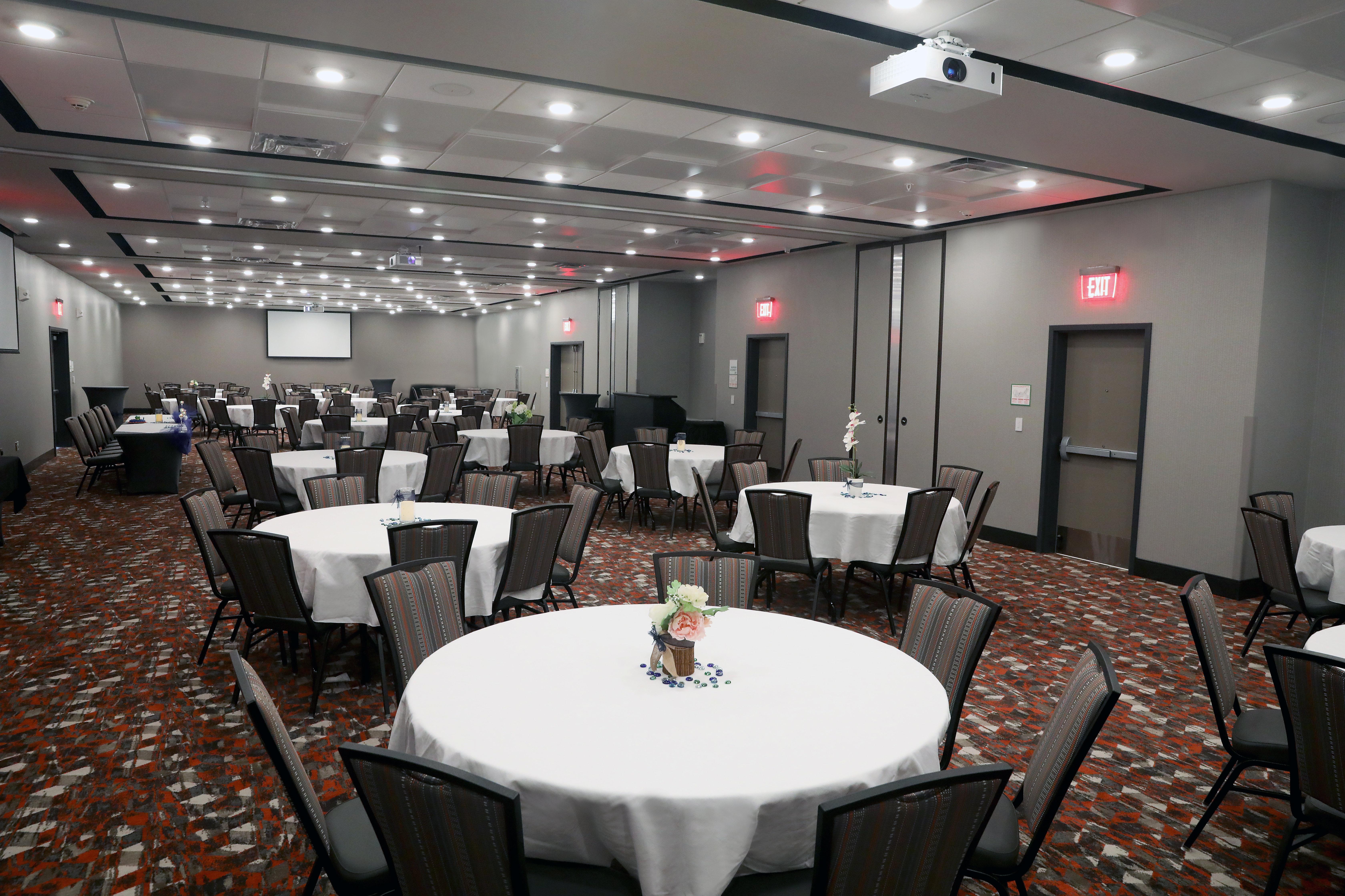 Holiday Inn & Suites Sioux Falls - Airport By Ihg Exterior foto