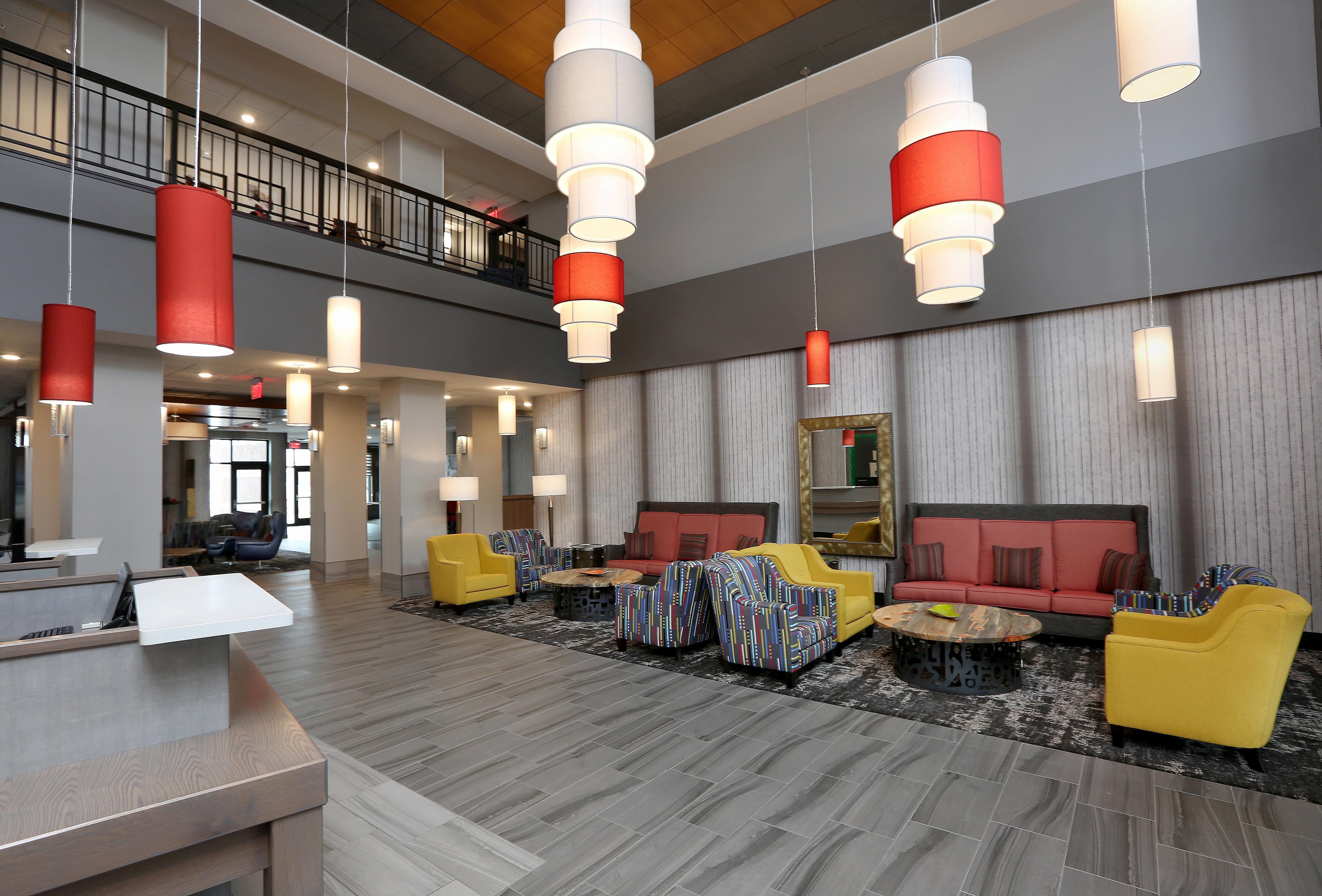 Holiday Inn & Suites Sioux Falls - Airport By Ihg Exterior foto